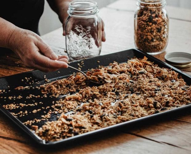 Vegan Granola Receipe - The Good Snack Company - Healthy Snacks